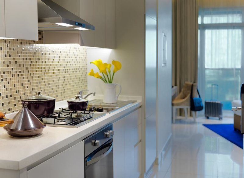 Damac Maison The Vogue 迪拜 外观 照片 A typical kitchen