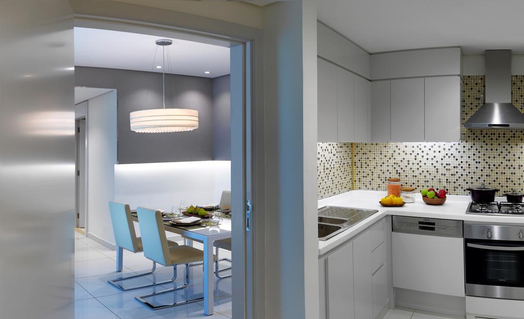 Damac Maison The Vogue 迪拜 外观 照片 A kitchen in a private home