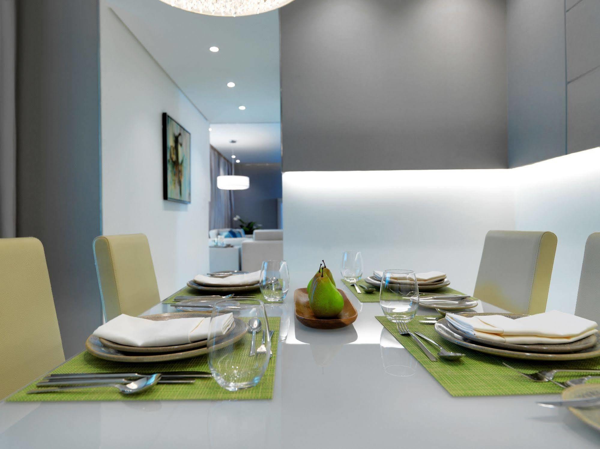 Damac Maison The Vogue 迪拜 外观 照片 A dining room