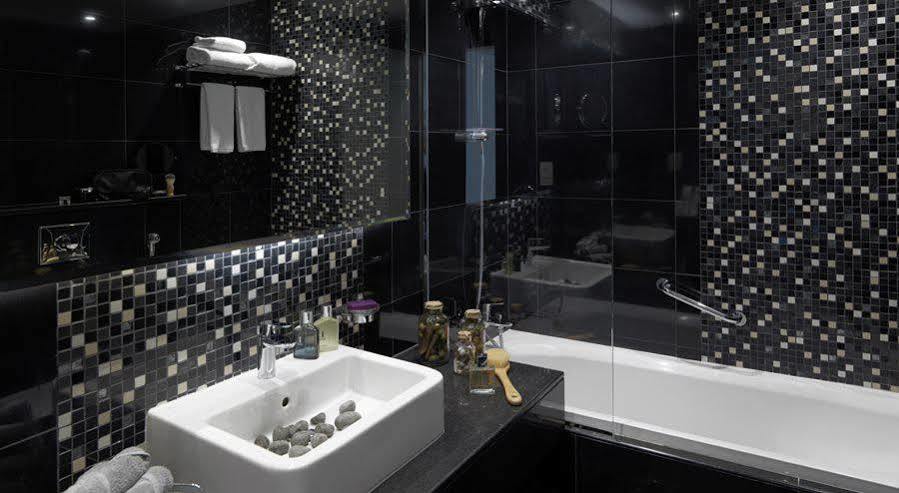 Damac Maison The Vogue 迪拜 外观 照片 Bathroom